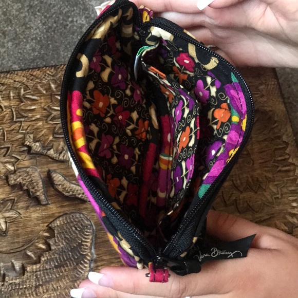 VERA BRADLEY wristlet - Picture 3 of 8